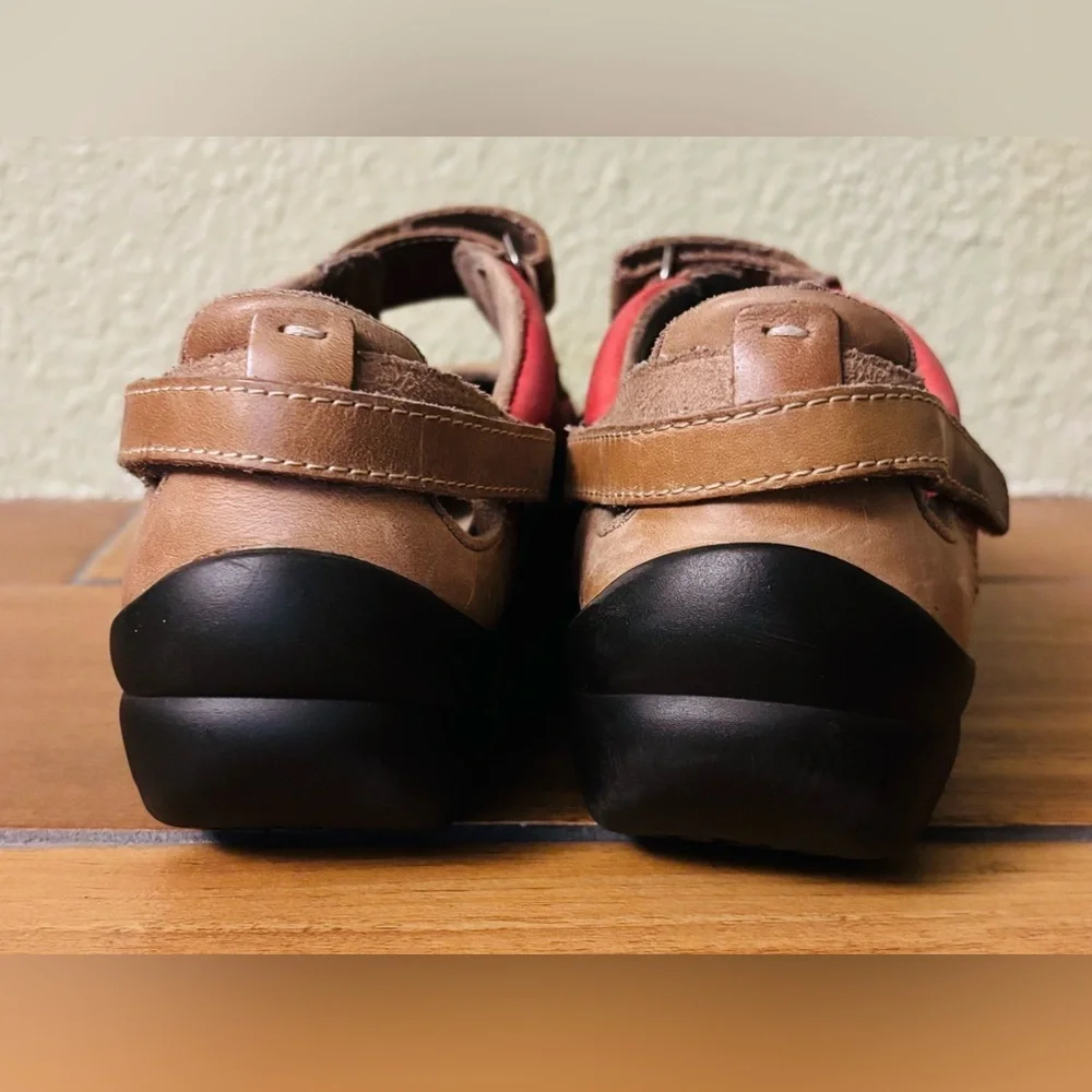 Klogs slip resistant